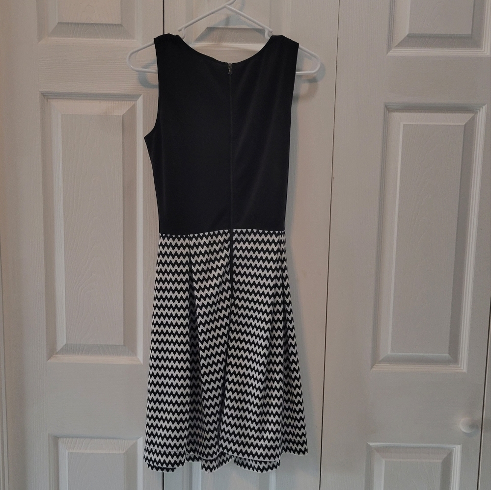 Melanie T Fit n Flare Dress - Picture 5 of 5